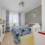 Exceptional In With Parking By Renters Varšava