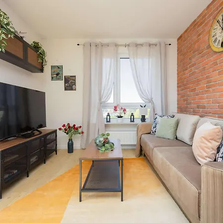 Exceptional In With Parking By Renters *