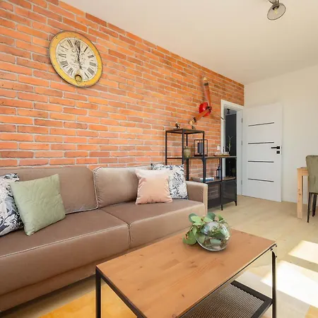 Exceptional In With Parking By Renters Apartmán *