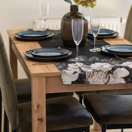 Exceptional In With Parking By Renters アパート *