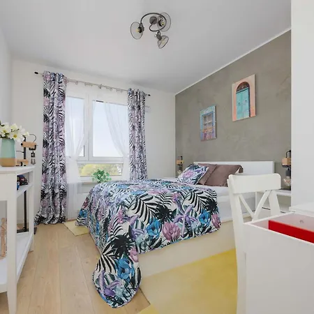 Exceptional In With Parking By Renters Varsovia