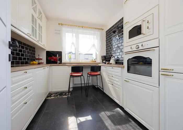 Exceptional In With Parking By Renters *